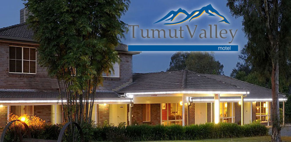 Tumut Valley Motel Pet Friendly מראה חיצוני תמונה